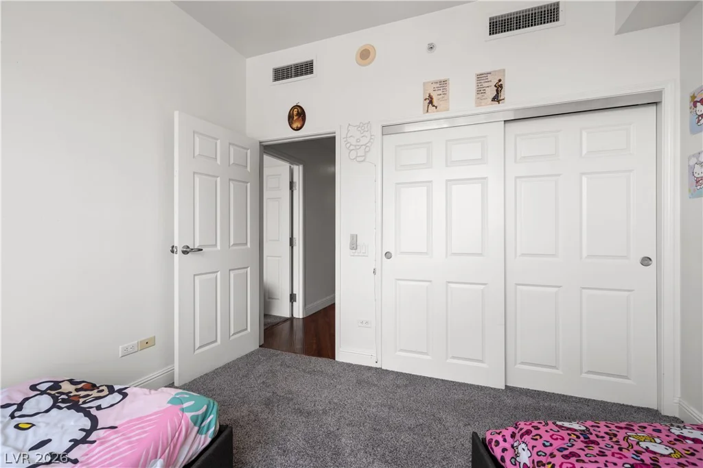 200 Sahara, Las Vegas, NV 89102