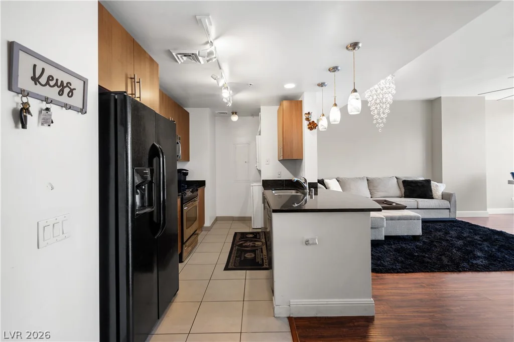 200 Sahara, Las Vegas, NV 89102