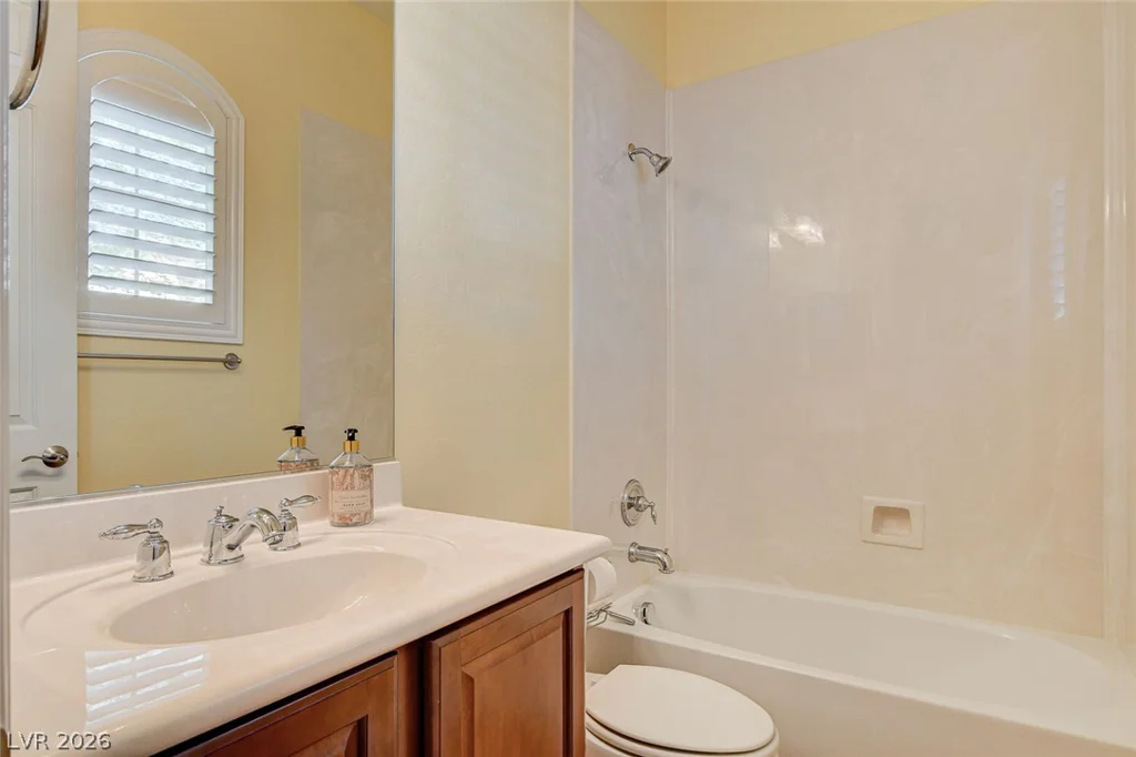 8435 Mayport, Las Vegas, NV 89131