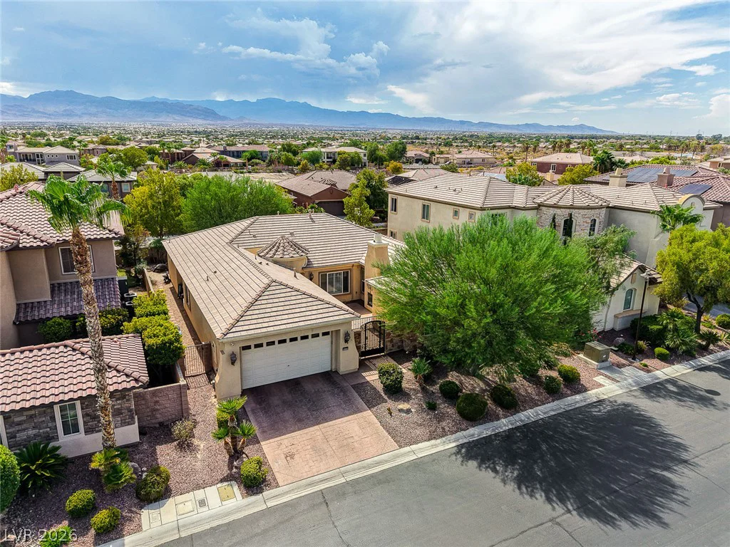 8435 Mayport, Las Vegas, NV 89131