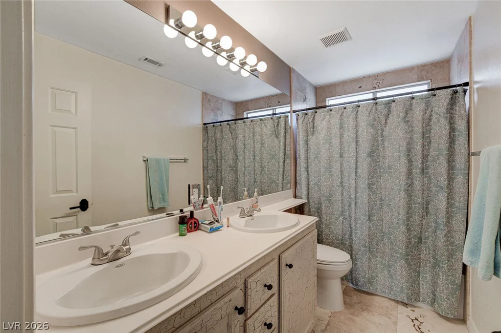 1221 Alderton, Las Vegas, NV 89144