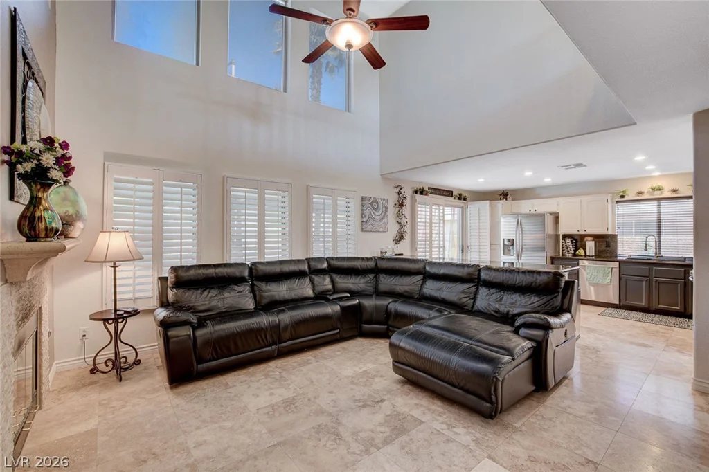 1221 Alderton, Las Vegas, NV 89144