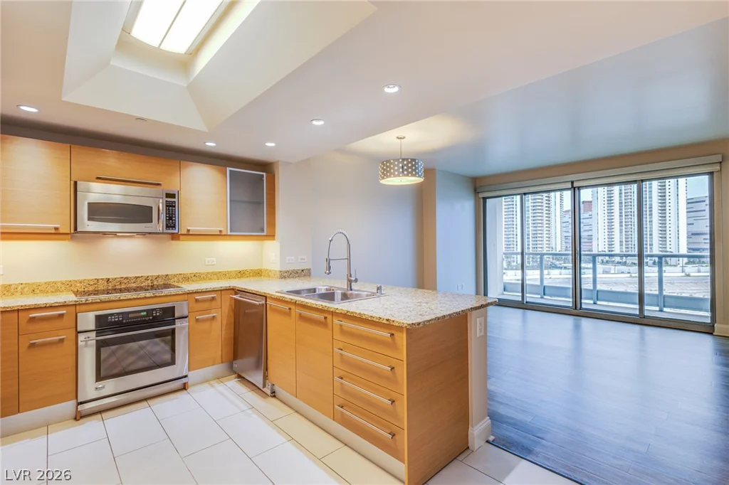 222 Karen, Las Vegas, NV 89109