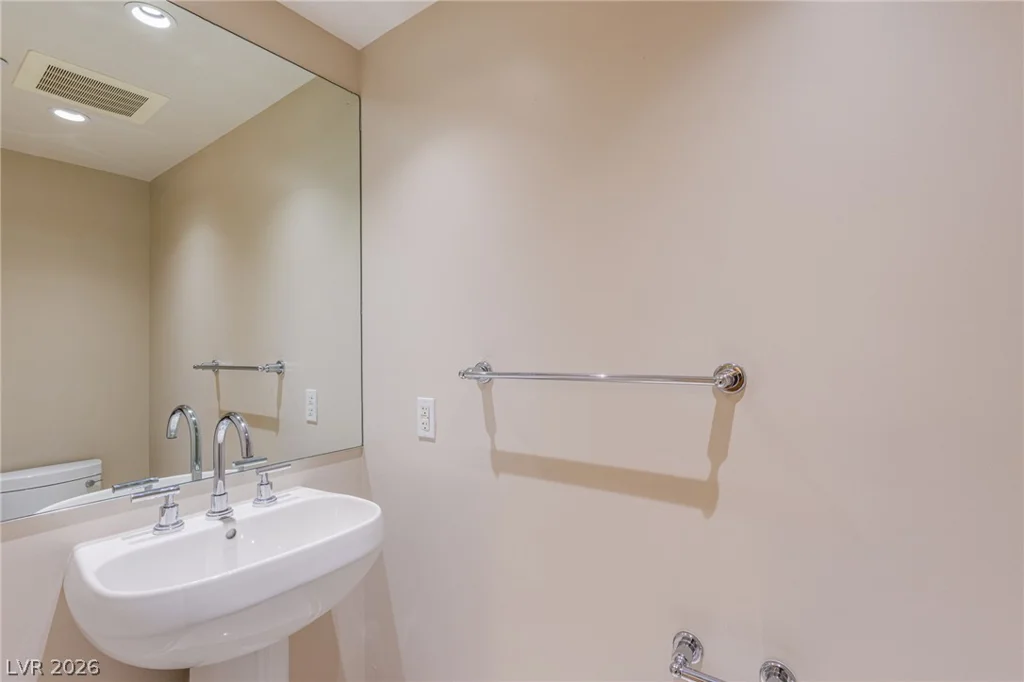 222 Karen, Las Vegas, NV 89109