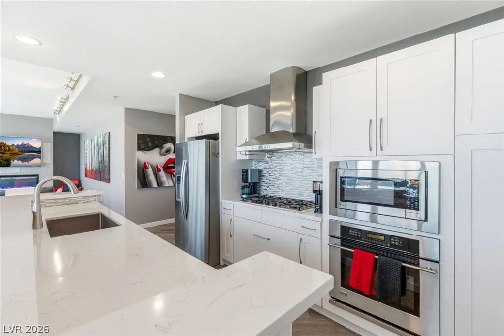 4575 Dean Martin, Las Vegas, NV 89103