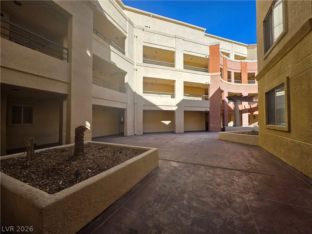 210 Flamingo, Las Vegas, NV 89169
