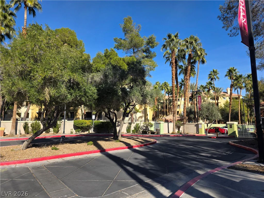 210 Flamingo, Las Vegas, NV 89169
