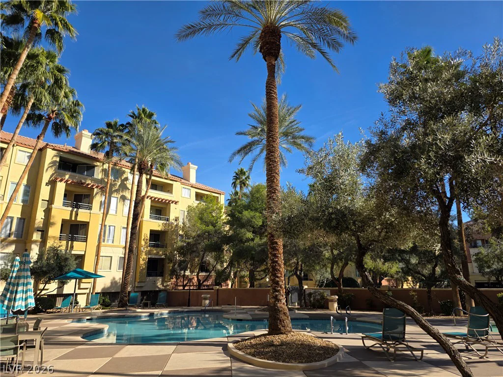 210 Flamingo, Las Vegas, NV 89169