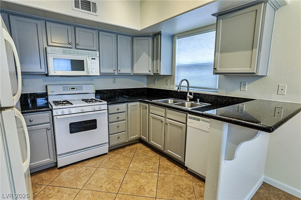 520 Arrowhead, Henderson, NV 89015