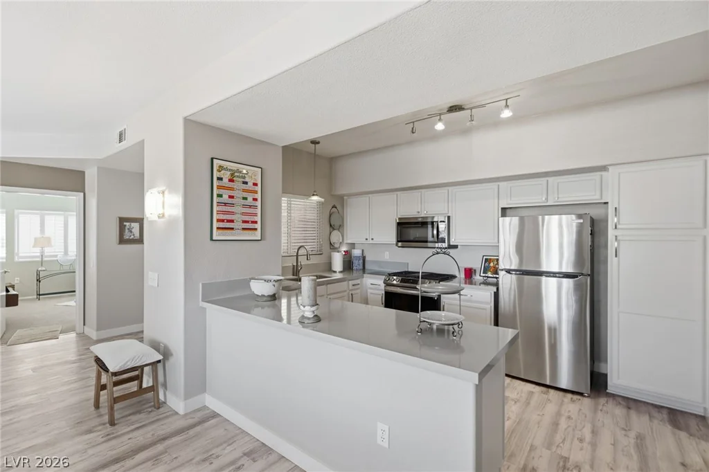 8725 Flamingo, Las Vegas, NV 89147