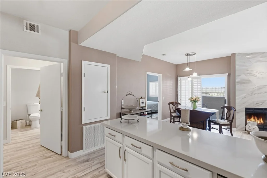 8725 Flamingo, Las Vegas, NV 89147
