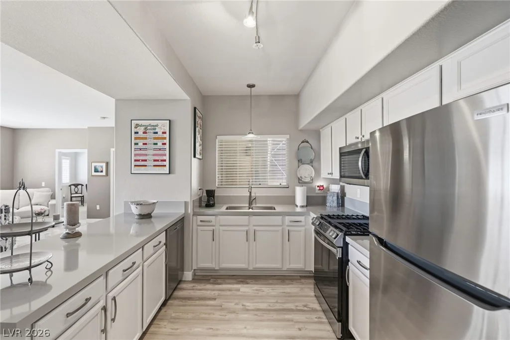 8725 Flamingo, Las Vegas, NV 89147