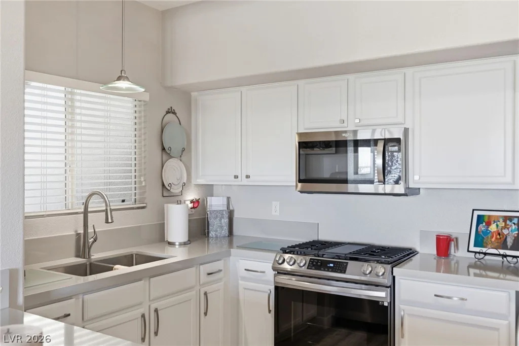 8725 Flamingo, Las Vegas, NV 89147
