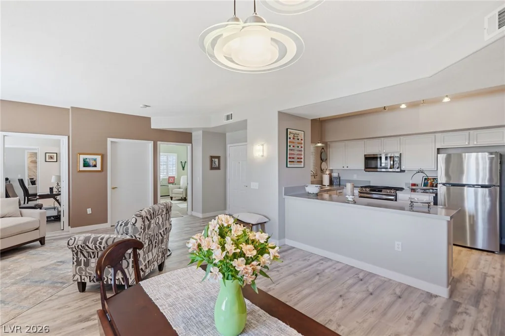 8725 Flamingo, Las Vegas, NV 89147