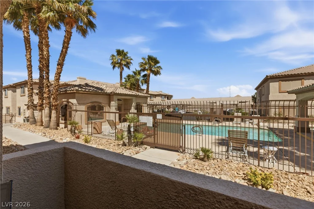 8725 Flamingo, Las Vegas, NV 89147