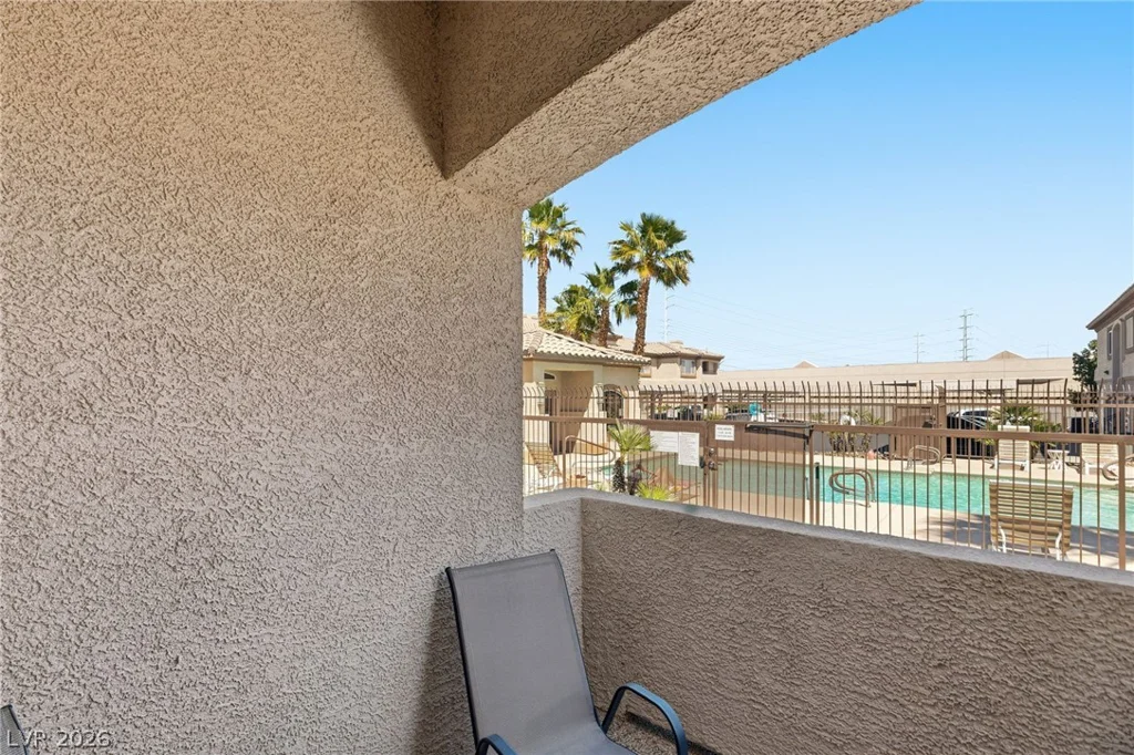 8725 Flamingo, Las Vegas, NV 89147