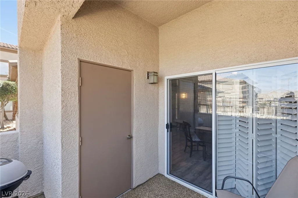 8725 Flamingo, Las Vegas, NV 89147