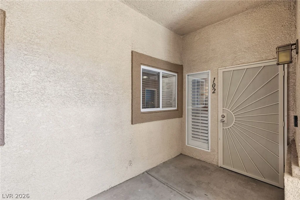 8725 Flamingo, Las Vegas, NV 89147