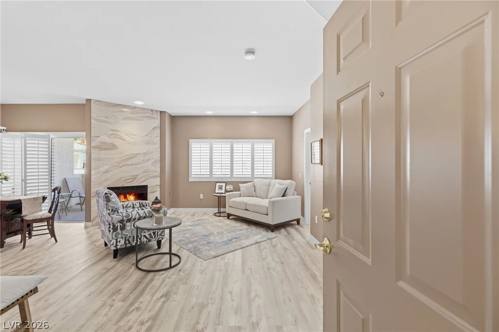 8725 Flamingo, Las Vegas, NV 89147