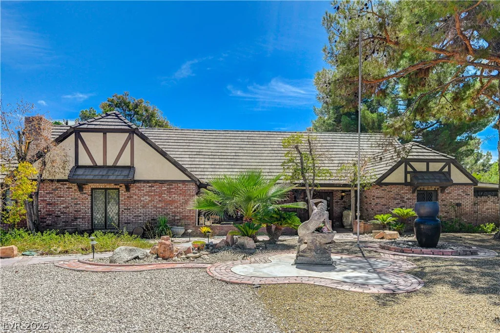 3005 Campbell, Las Vegas, NV 89107