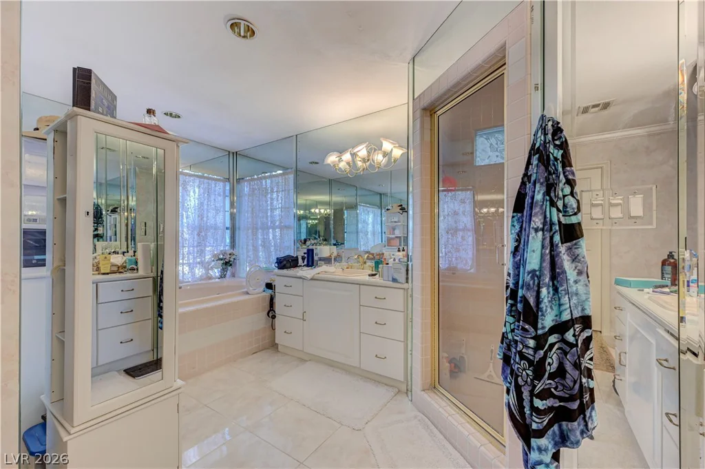 3005 Campbell, Las Vegas, NV 89107