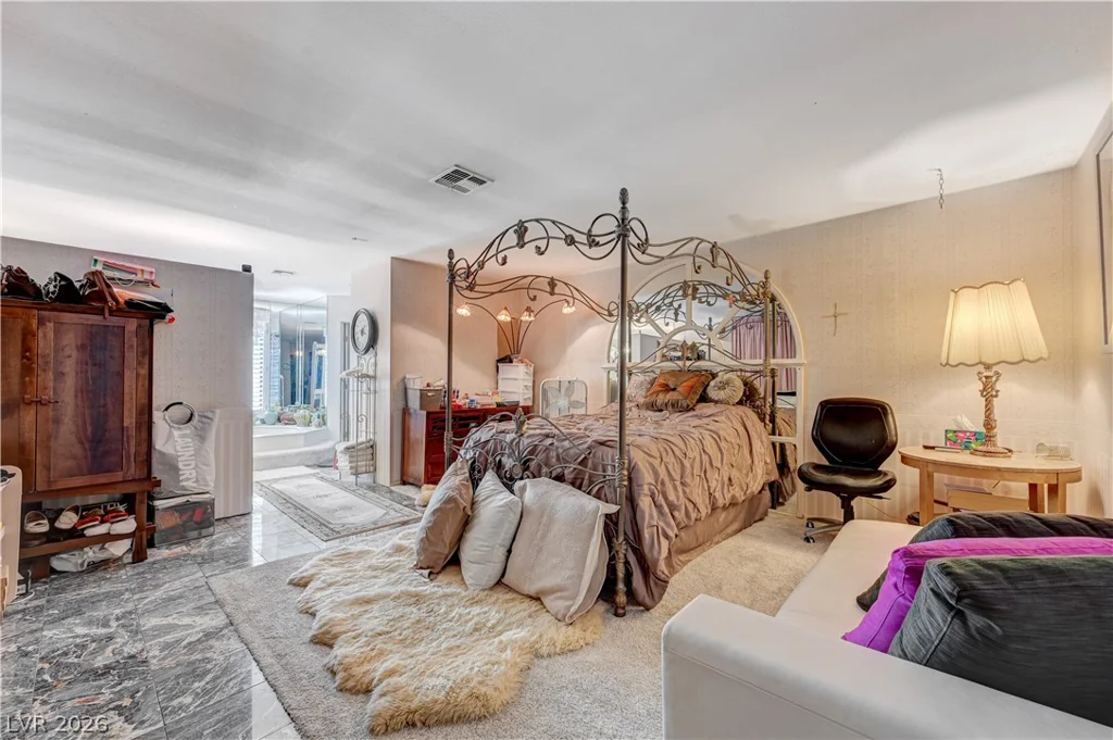 3005 Campbell, Las Vegas, NV 89107