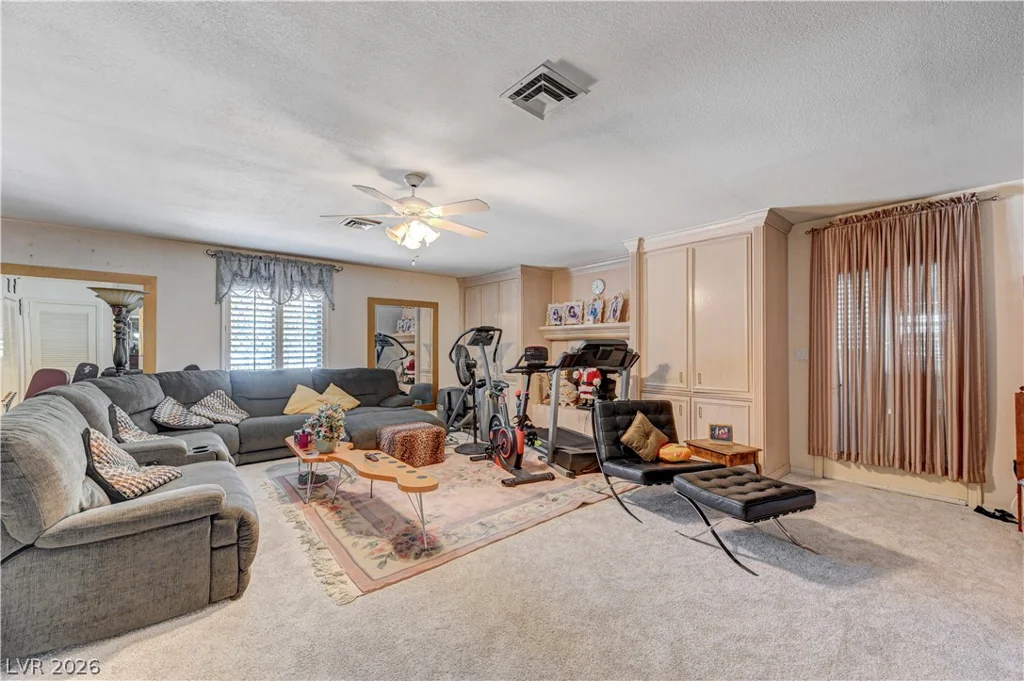 3005 Campbell, Las Vegas, NV 89107