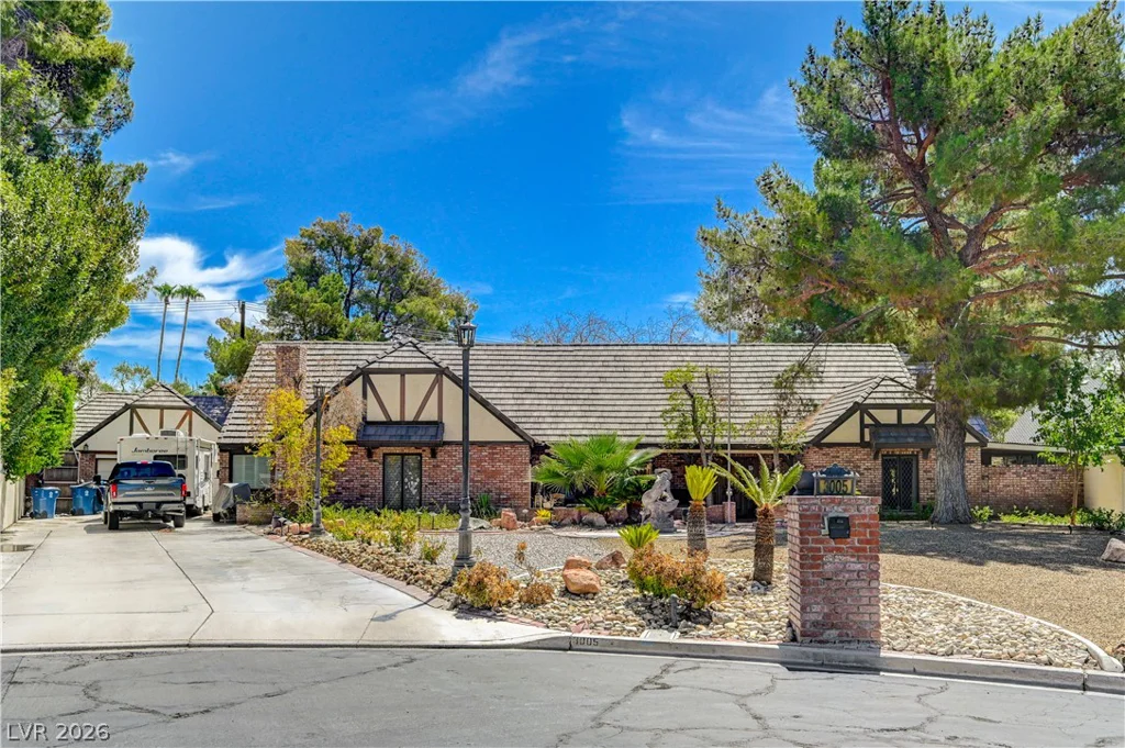 3005 Campbell, Las Vegas, NV 89107