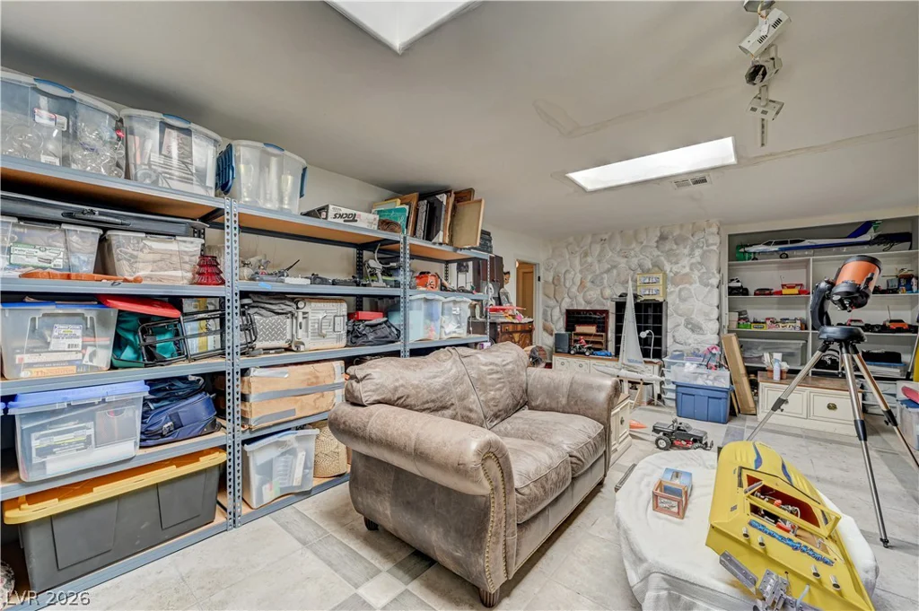 3005 Campbell, Las Vegas, NV 89107