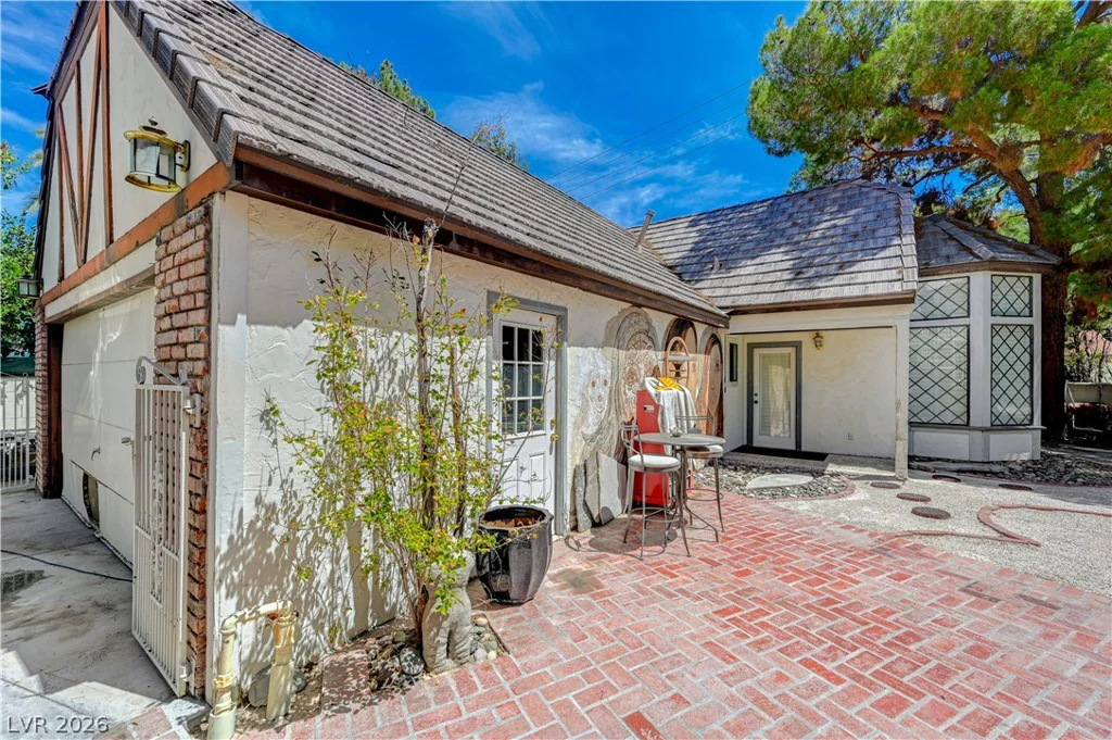 3005 Campbell, Las Vegas, NV 89107