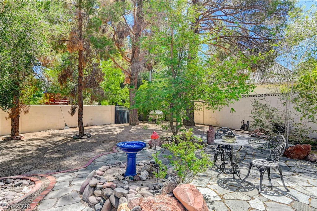 3005 Campbell, Las Vegas, NV 89107