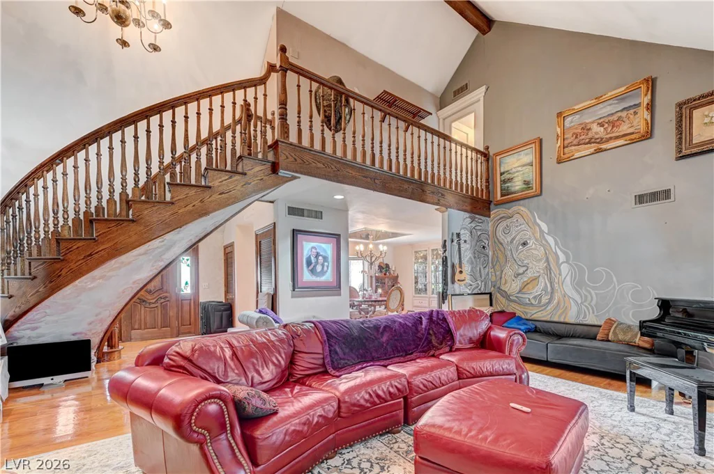 3005 Campbell, Las Vegas, NV 89107