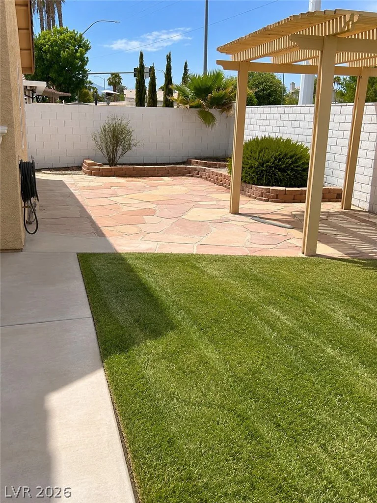 590 Beresford, Las Vegas, NV 89123