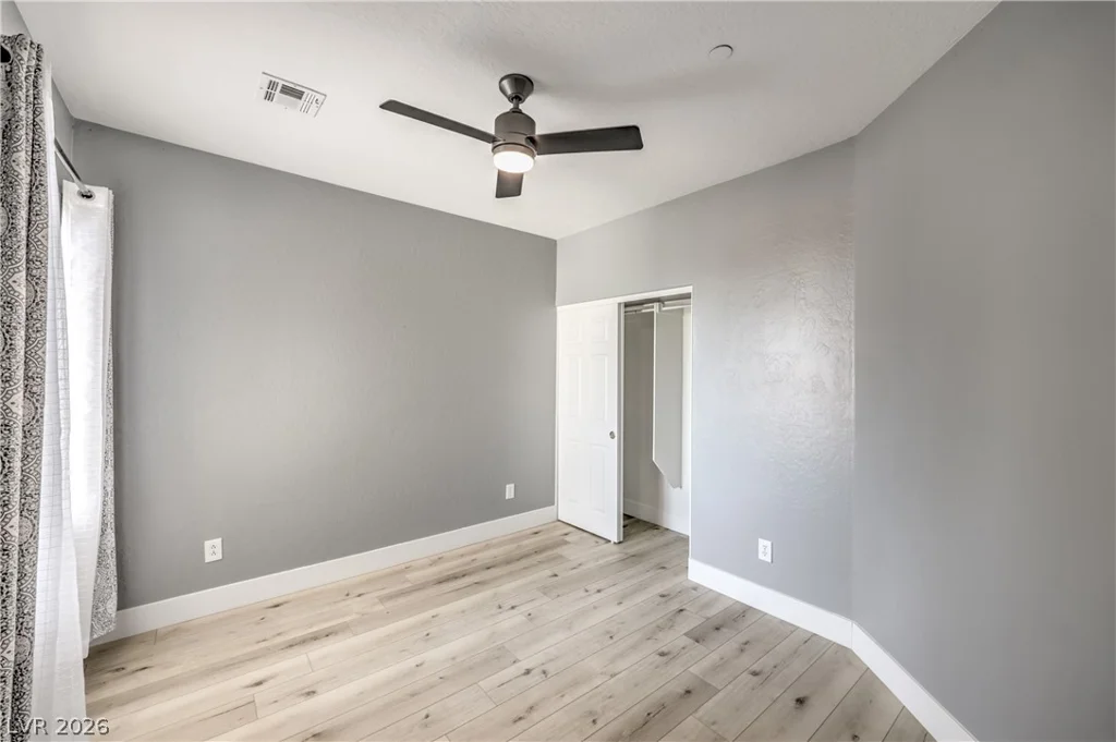 8324 Charleston, Las Vegas, NV 89117