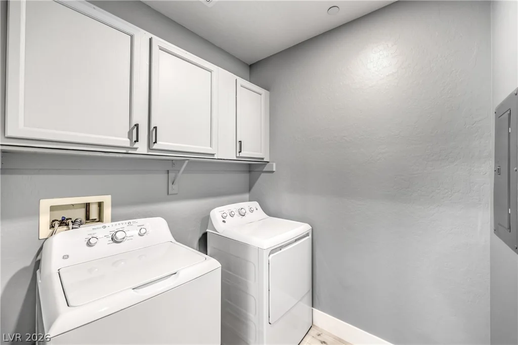 8324 Charleston, Las Vegas, NV 89117