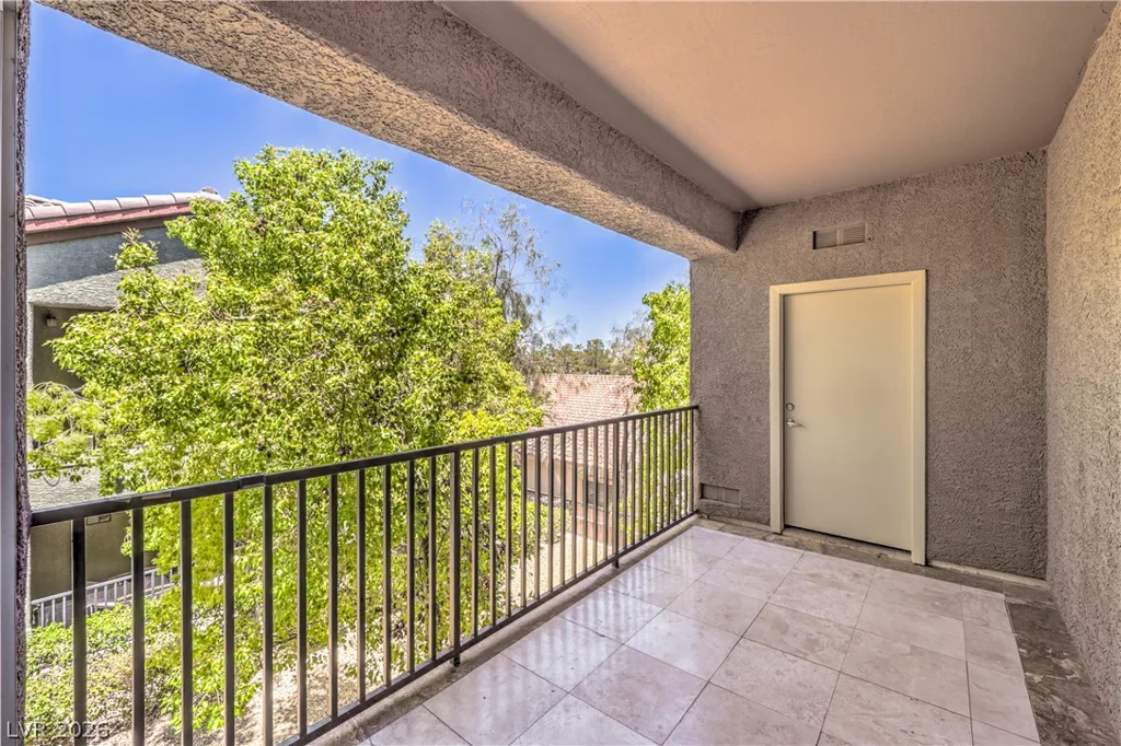 8324 Charleston, Las Vegas, NV 89117