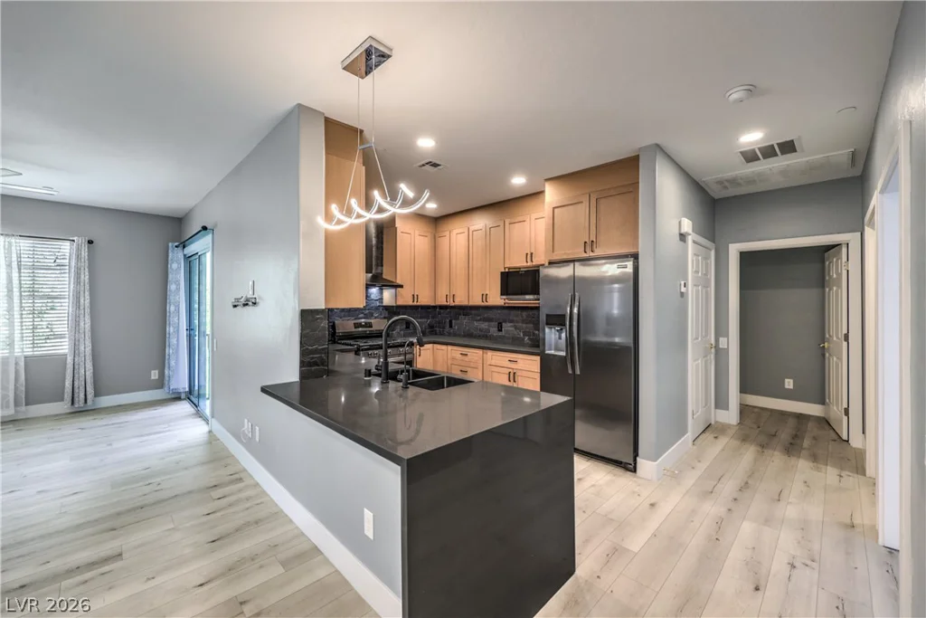 8324 Charleston, Las Vegas, NV 89117