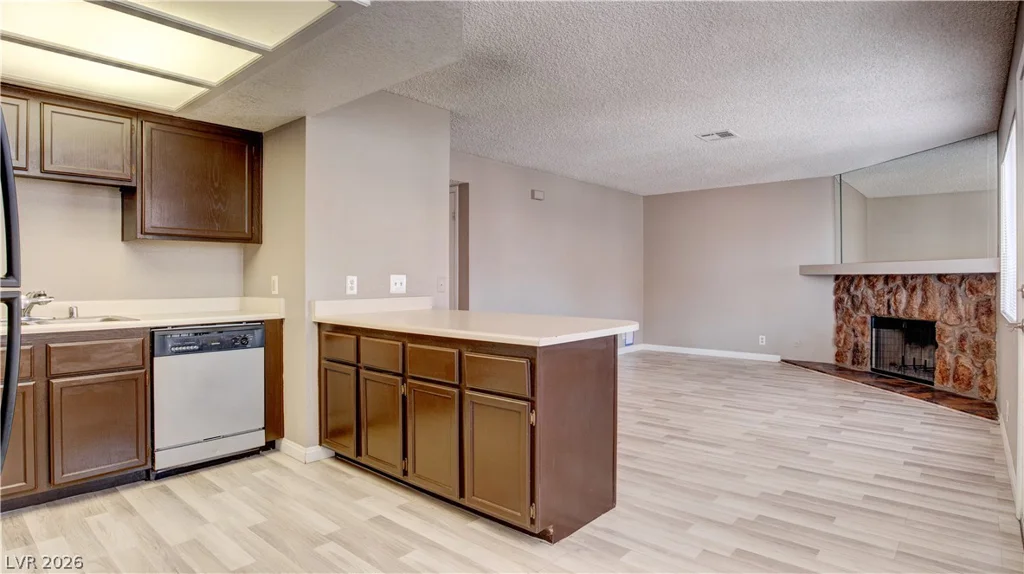 1332 Pinto Rock, Las Vegas, NV 89128