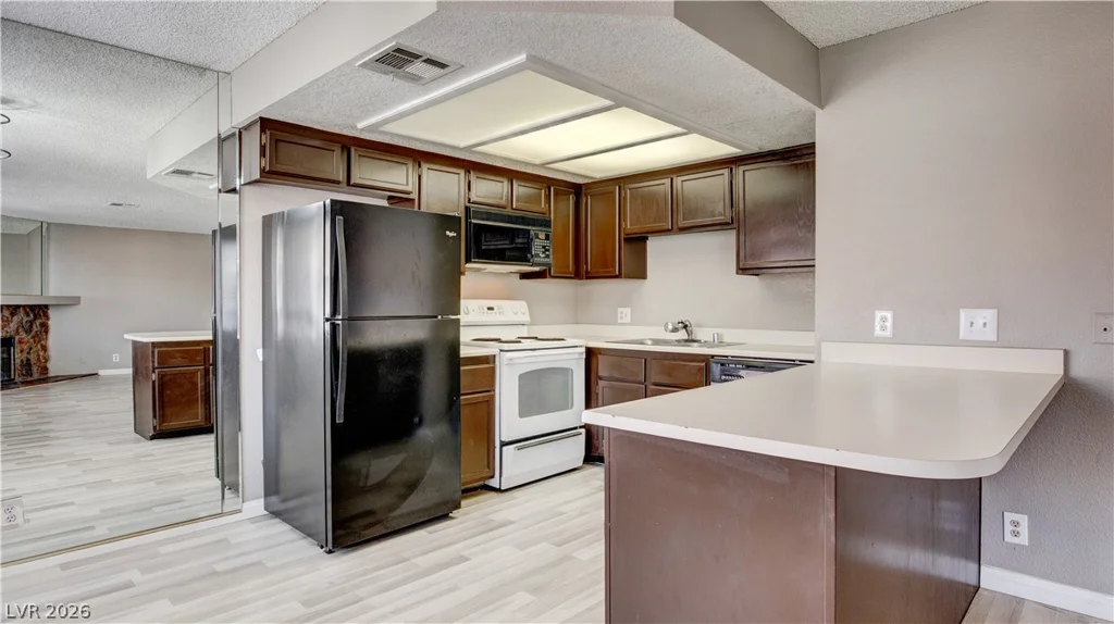 1332 Pinto Rock, Las Vegas, NV 89128