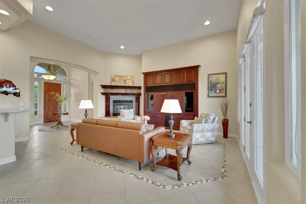 15 Avenida Fiori, Henderson, NV 89011