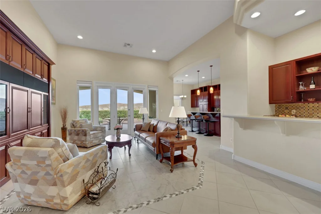 15 Avenida Fiori, Henderson, NV 89011
