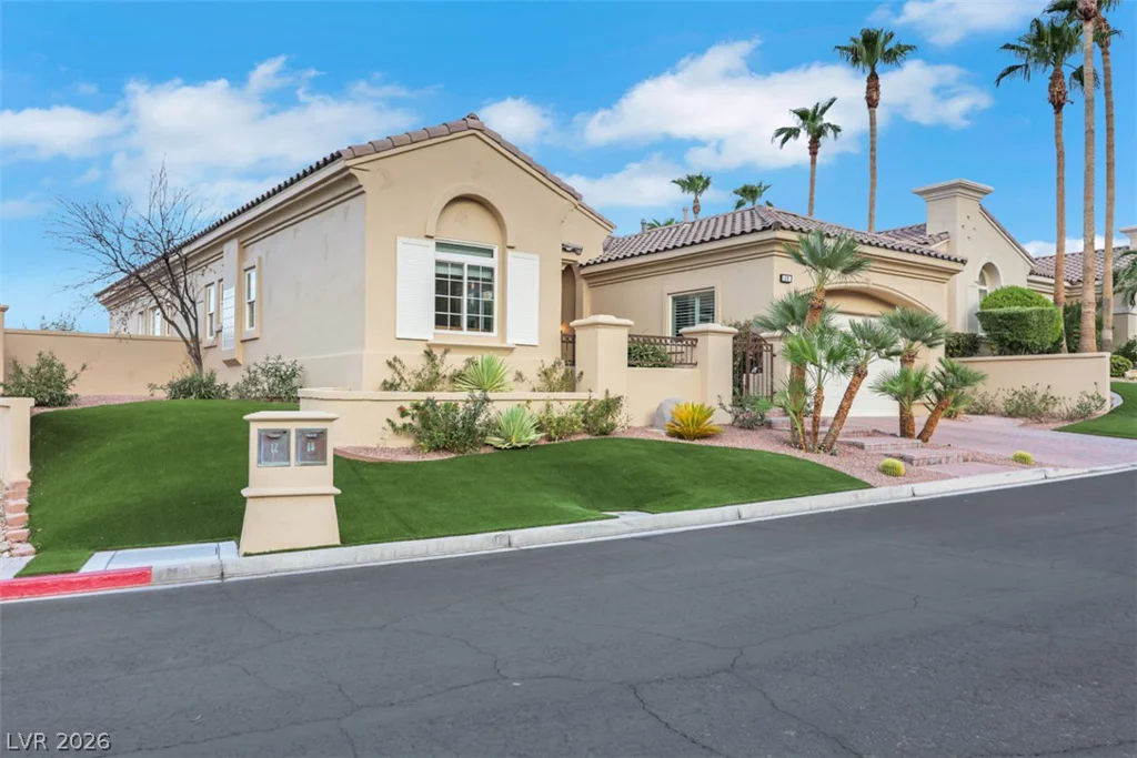 15 Avenida Fiori, Henderson, NV 89011