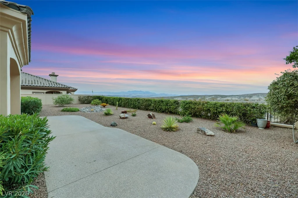 15 Avenida Fiori, Henderson, NV 89011