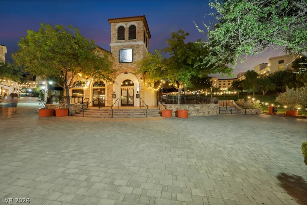 15 Avenida Fiori, Henderson, NV 89011