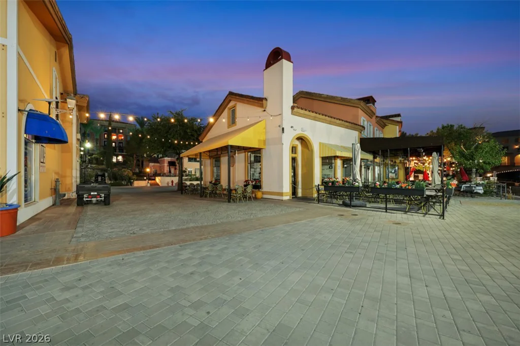 15 Avenida Fiori, Henderson, NV 89011
