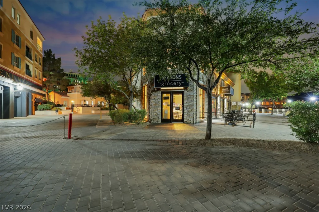 15 Avenida Fiori, Henderson, NV 89011