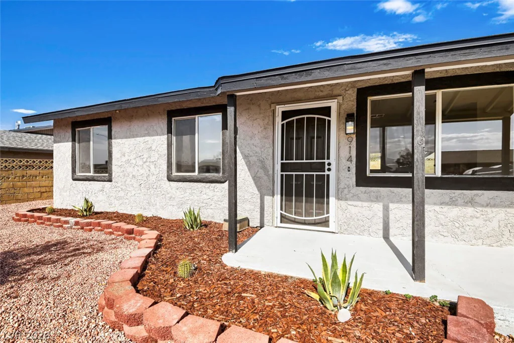 914 Palo Verde, Henderson, NV 89015