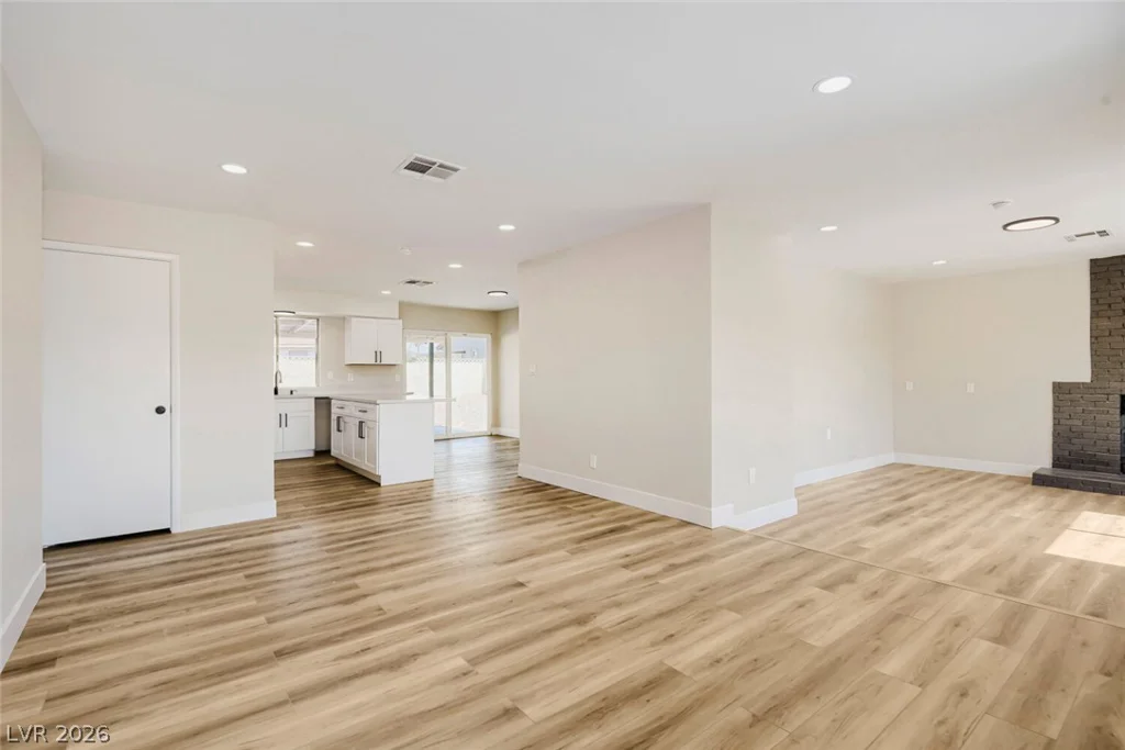 914 Palo Verde, Henderson, NV 89015