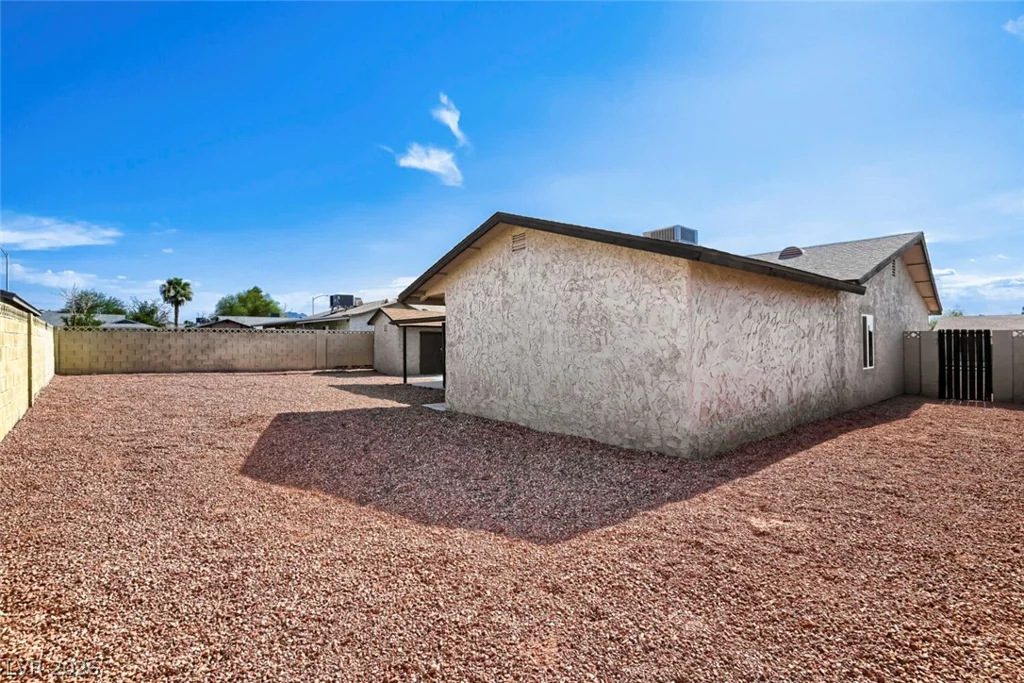 914 Palo Verde, Henderson, NV 89015