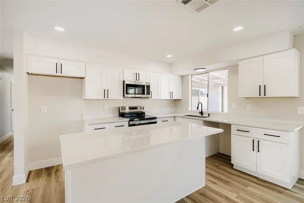 914 Palo Verde, Henderson, NV 89015